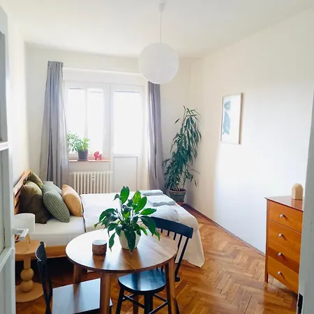 Hezky Apartman S Balkonem Prague Exterior photo
