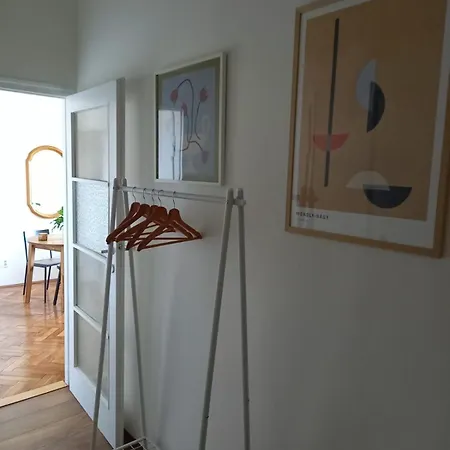 Hezky Apartman S Balkonem Prague Exterior photo